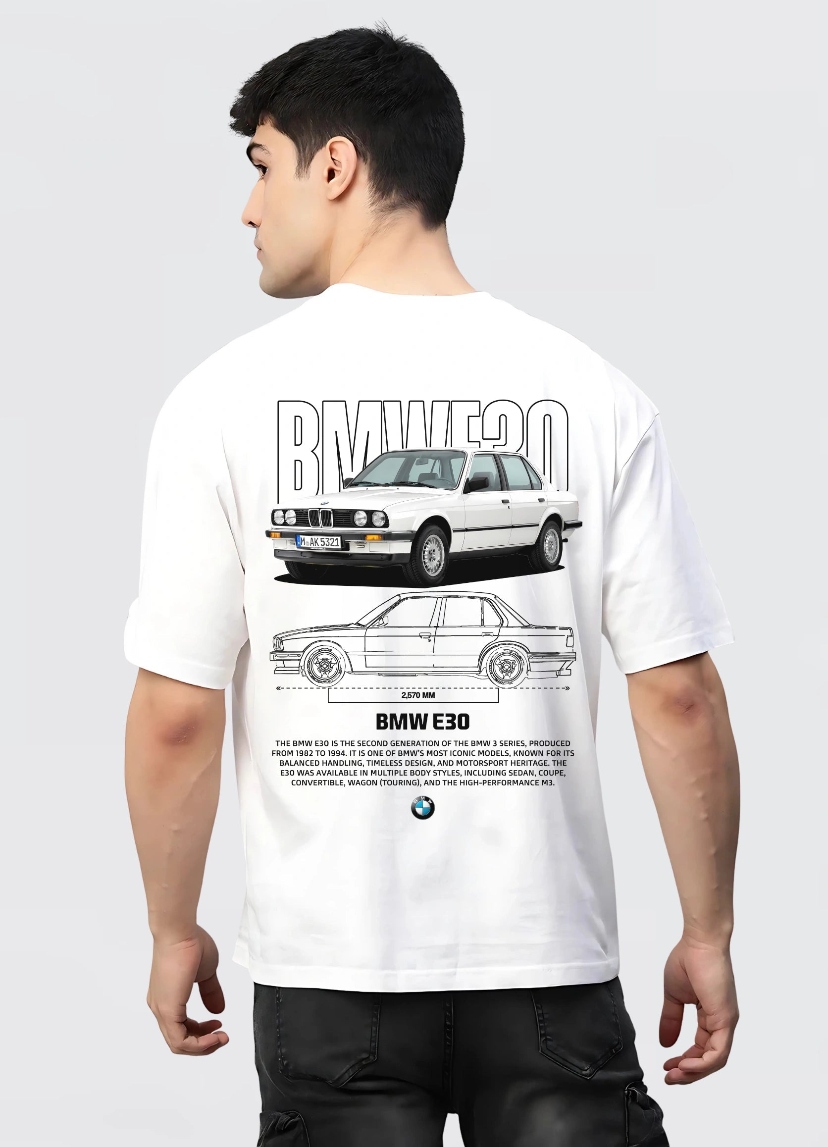 BMW E30 Oversized T-shirt Off - white - Strells